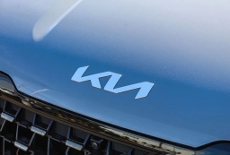 Kia Carnival Hybrid SX FWD 2026