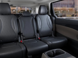 Kia Carnival Hybrid SX FWD 2026