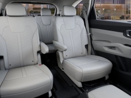 Kia Sorento Hybrid EX FWD 2026