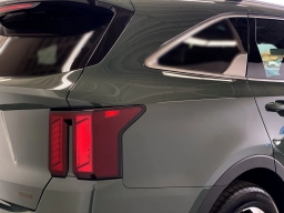 Kia Sorento Hybrid EX FWD 2026