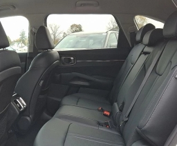 Kia Sorento Plug-In Hybrid EX AWD 2026