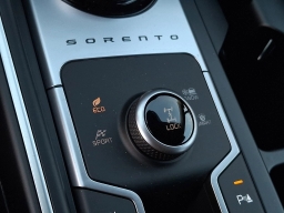 Kia Sorento Plug-In Hybrid EX AWD 2025