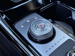 Kia Sorento Plug-In Hybrid X-Line SX Prestige AWD 2026