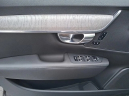 Volvo S90 Plus B6 AWD 2025