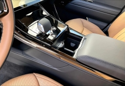 Land Rover Range Rover Sport Dynamic SE P460e 2026