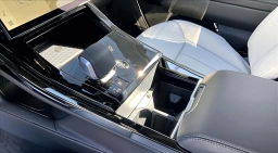 Land Rover Range Rover Sport Dynamic SE P460e 2026