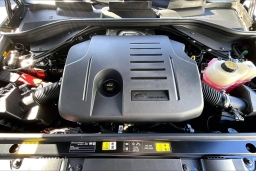 Land Rover Range Rover Sport Dynamic SE P460e 2026