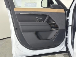 Land Rover Range Rover Sport Dynamic SE P460e 2026