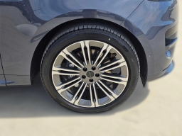 Land Rover Range Rover Sport Dynamic SE P460e 2026