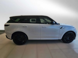 Land Rover Range Rover Sport SV P635 2026