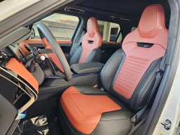 Land Rover Range Rover Sport SV P635 2026