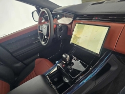 Land Rover Range Rover Sport SV P635 2026