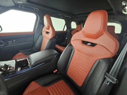 Land Rover Range Rover Sport SV P635 2026