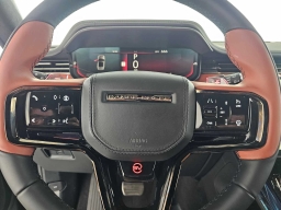 Land Rover Range Rover Sport SV P635 2026