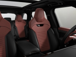 Land Rover Range Rover Sport SV P635 2026