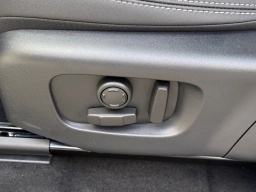 Land Rover Discovery Sport S 4WD 2025