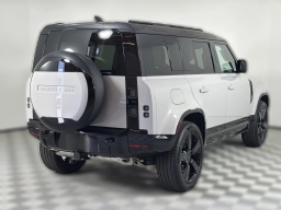 Land Rover Defender X-Dynamic SE 110 P400 2026