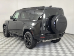 Land Rover Defender X-Dynamic SE 110 P400 2026