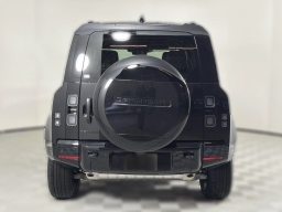 Land Rover Defender X-Dynamic SE 110 P400 2026