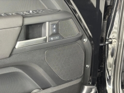 Land Rover Defender X-Dynamic SE 110 P400 2026