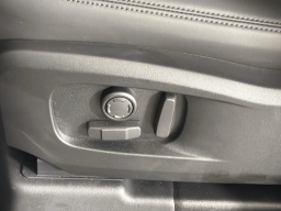 Land Rover Defender X-Dynamic SE 110 P400 2026