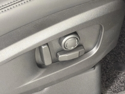 Land Rover Defender X-Dynamic SE 110 P400 2026