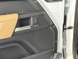 Land Rover Defender X-Dynamic SE 110 P400 2026