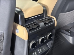 Land Rover Defender X-Dynamic SE 110 P400 2026