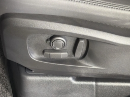 Land Rover Defender X-Dynamic SE 110 P400 2026