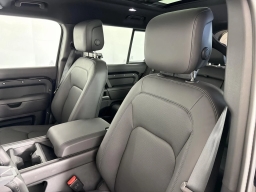 Land Rover Defender X-Dynamic SE 110 P400 2026