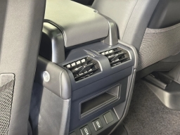 Land Rover Defender X-Dynamic SE 110 P400 2026