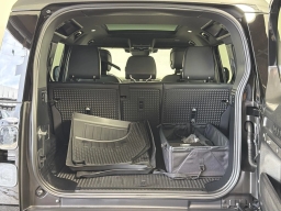 Land Rover Defender X-Dynamic SE 110 P400 2026