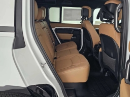 Land Rover Defender X-Dynamic SE 110 P400 2026