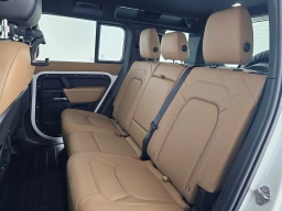 Land Rover Defender X-Dynamic SE 110 P400 2026