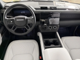 Land Rover Defender X-Dynamic SE 110 P400 2026