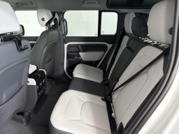 Land Rover Defender X-Dynamic SE 110 P400 2026