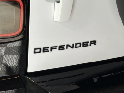 Land Rover Defender X-Dynamic SE 110 P400 2026