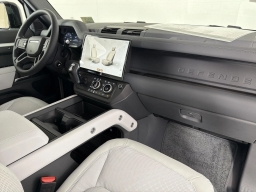 Land Rover Defender X-Dynamic SE 110 P400 2026