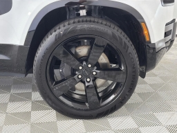 Land Rover Defender X-Dynamic SE 110 P400 2026