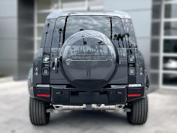 Land Rover Defender X-Dynamic SE 110 P400 2026