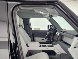 Land Rover Defender X-Dynamic SE 110 P400 2026