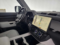 Land Rover Defender X-Dynamic SE 110 P400 2026