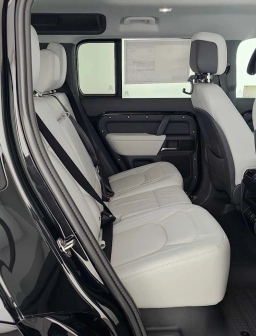 Land Rover Defender X-Dynamic SE 110 P400 2026