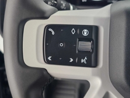 Land Rover Defender X-Dynamic SE 110 P400 2026