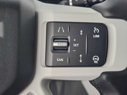 Land Rover Defender X-Dynamic SE 110 P400 2026