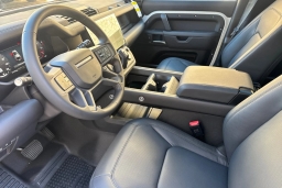 Land Rover Defender X-Dynamic SE 110 P400 2026