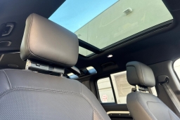 Land Rover Defender X-Dynamic SE 110 P400 2026