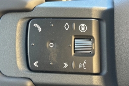 Land Rover Defender X-Dynamic SE 110 P400 2026