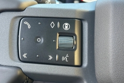 Land Rover Defender X-Dynamic SE 110 P400 2026