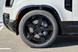 Land Rover Defender X-Dynamic SE 110 P400 2026